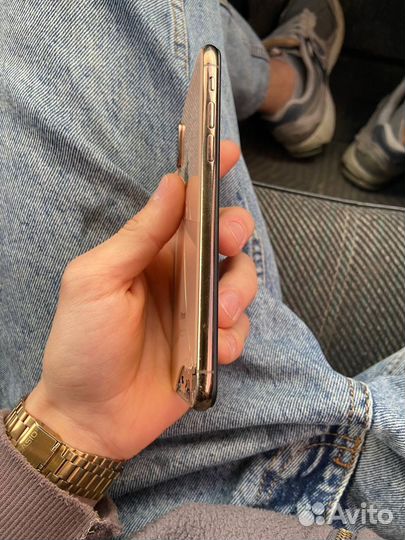 iPhone Xs, 64 ГБ