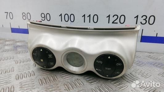 Блок управления печки и климат-контроля toyota urb