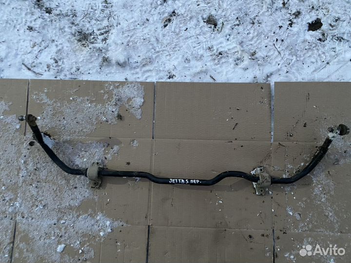Передний стабилизатор Volkswagen Jetta 5