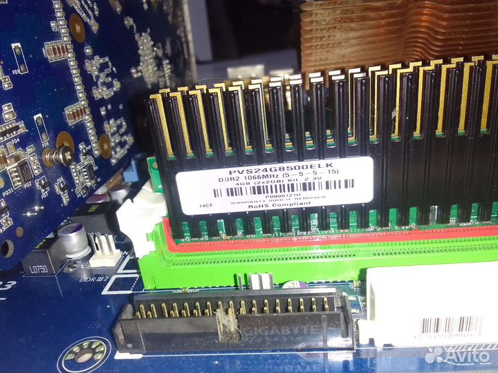 Материнская плата 775