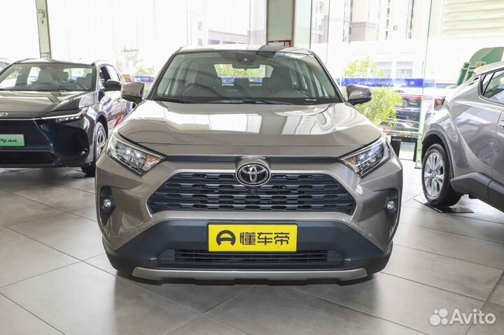 Toyota RAV4 2.0 CVT, 2024