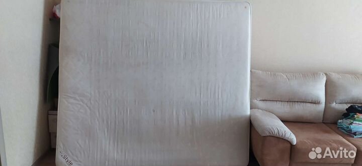 Матрас 180 на 200,высота 16, б/у