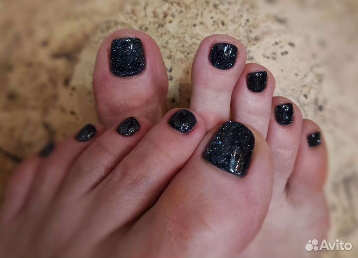 Маникюр, педикюр, звоните, здесь бываю редко