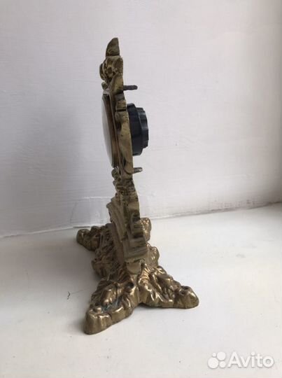 Настольные часы