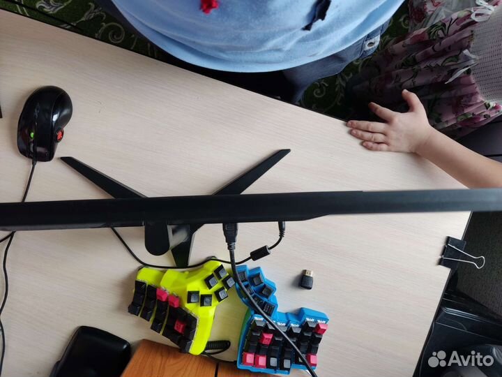 Монитор AOC 24