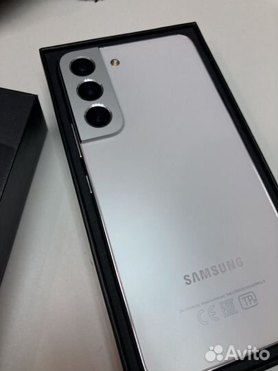 Телефон Samsung Galaxy S22 8/128Gb