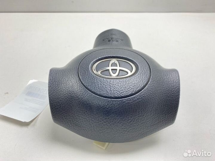 Подушка безопасности Toyota Wish ZNE10G 1zzfe 2003