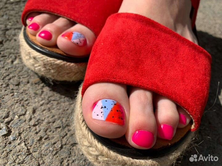 Маникюр. Педикюр