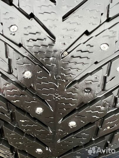 Nokian Tyres Hakkapeliitta 10 245/45 R18 95