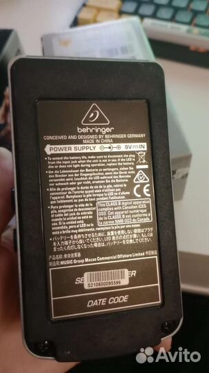 Гитарная педаль Behringer FX600 delay