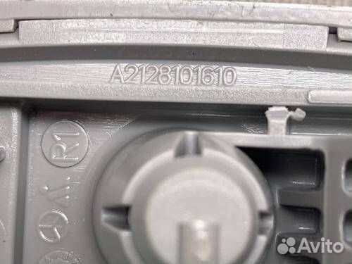Козырек правый Mercedes W212