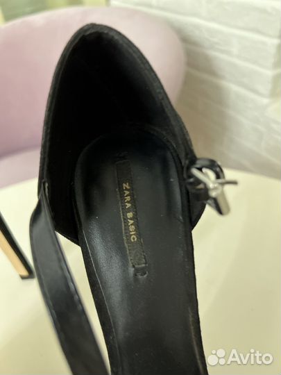 Босоножки zara 39 размер новые