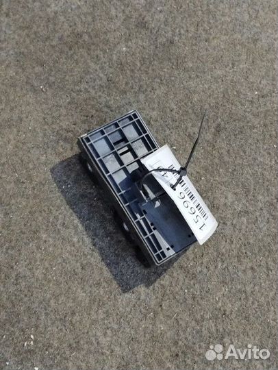 Блок управления стеклоподъемниками Audi A4 8K CDN