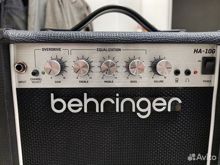 Behringer HA-10G