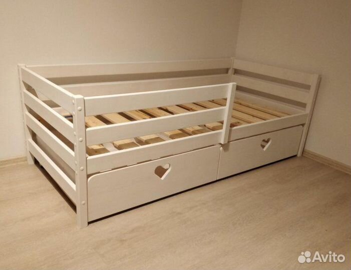 Кровать подростковая