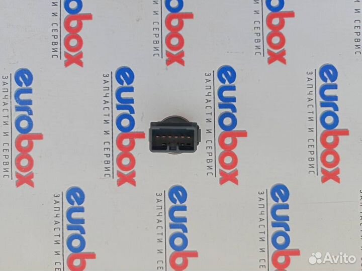 Кнопка аварийной сигнализации Chevrolet Aveo (T20