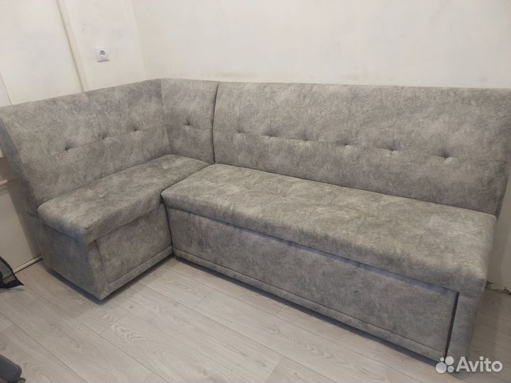 Кухонный диван