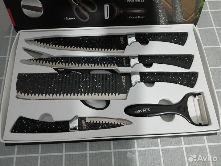 Набор кухонных ножей новый