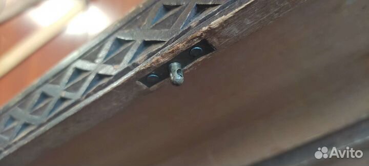 Шкатулка резная деревянная