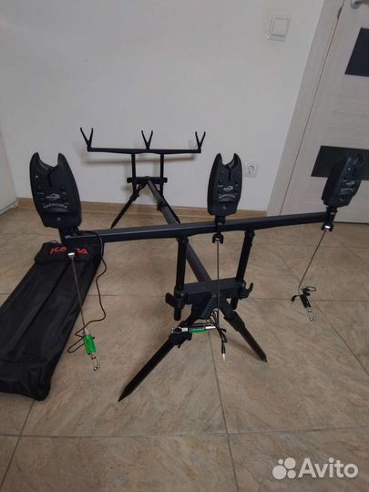 Новый готовый комплект kaida род-под на 3 удилища