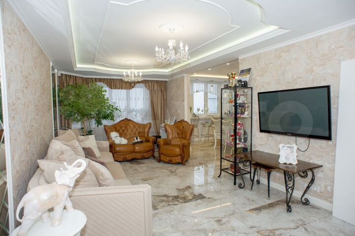 3-к. квартира, 109 м², 6/14 эт.
