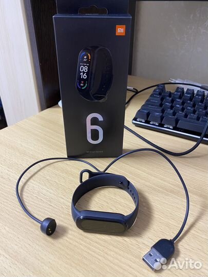 Фитнес-браслет Xiaomi Mi SMART Band 6