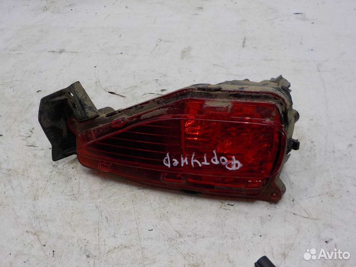 Фонарь противотуманный левый Toyota Fortuner 2015