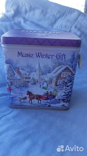 Жестяная баночка музыкальная