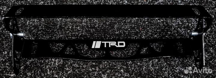 Крепление номера TRD (Золотой)