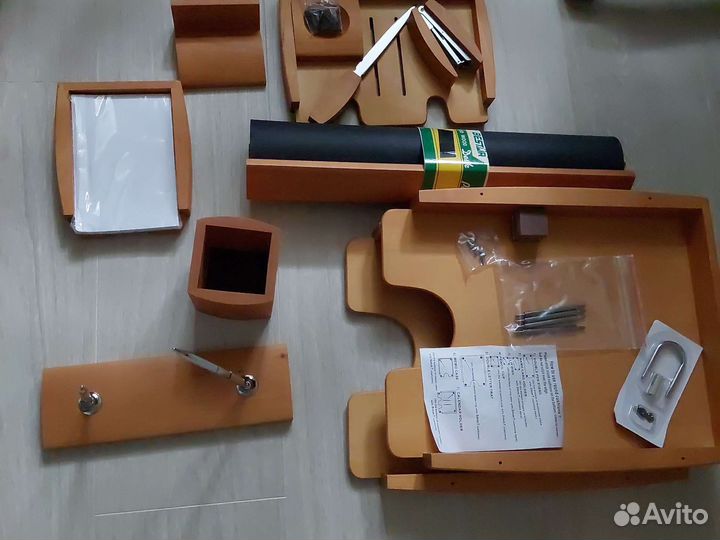 Набор настольный из дерева