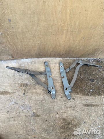 Петля крышки багажника левая/правая Audi A4 B6