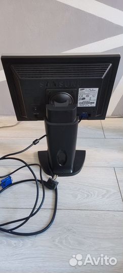 Монитор Samsung