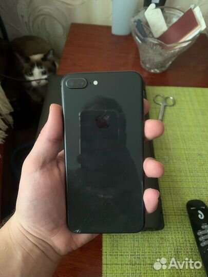 iPhone 8 Plus, 64 ГБ