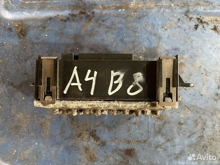 Резистор печки Audi Ауди A4 В8