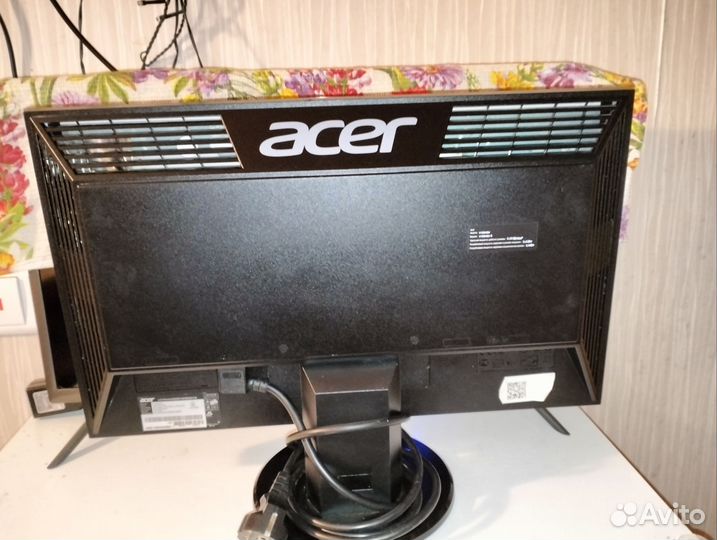 Монитор 18.5 Acer V193HQVb, 1366x768, 75 Гц, TN