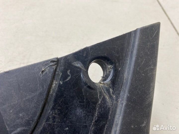 Заглушка бампера передняя правая Лада Веста