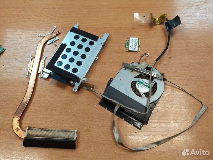 Ноутбук Asus X550C - разбор, запчасти