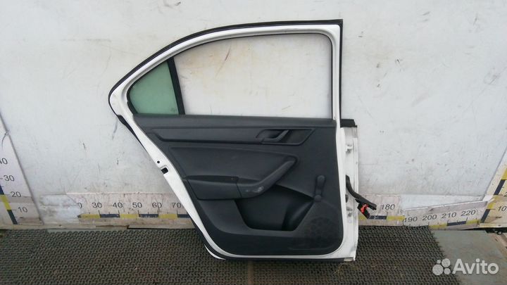 Дверь задняя левая Skoda Rapid
