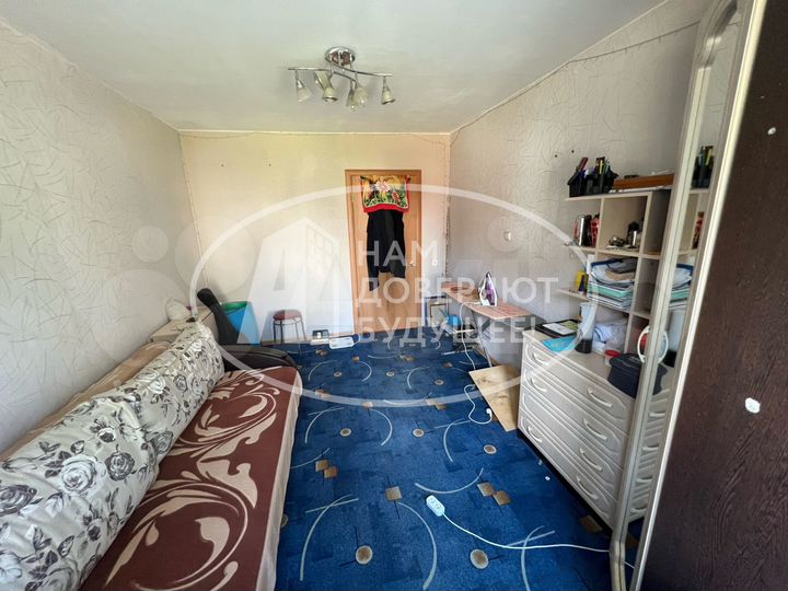 3-к. квартира, 50 м², 2/5 эт.
