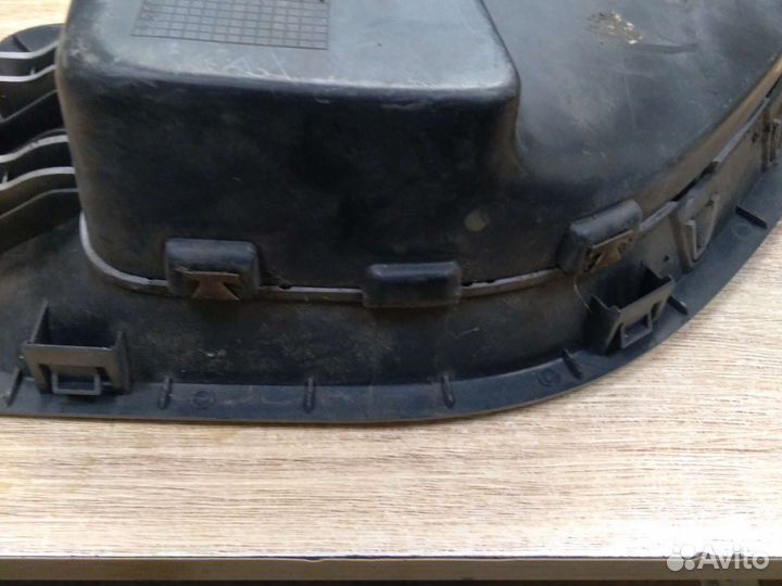 Накладка переднего крыла левого Range Rover Sport