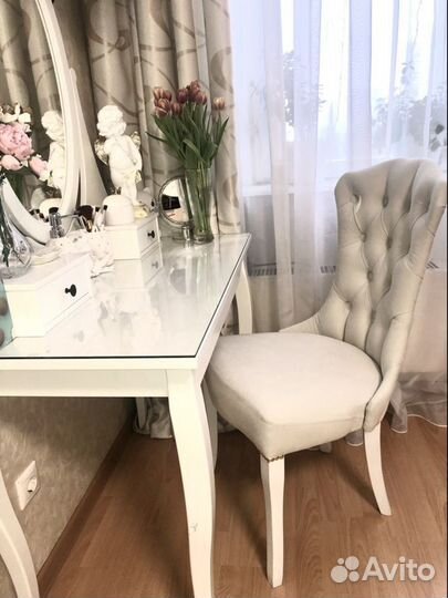 Стулья мягкие новые