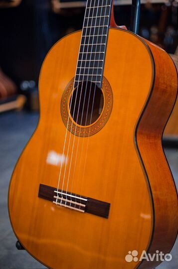 Yamaha CG142S классическая гитара