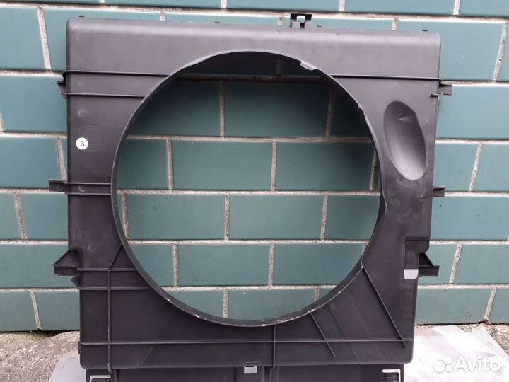 Новый диффузор радиатора Спринтер 906