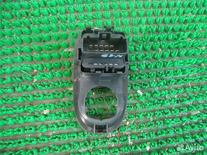 Блок управления стеклоподъемниками Renault Kangoo