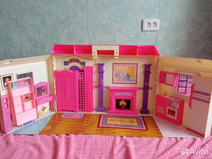 Домик кукольный