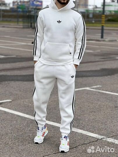 Мужской спортивный костюм Adidas