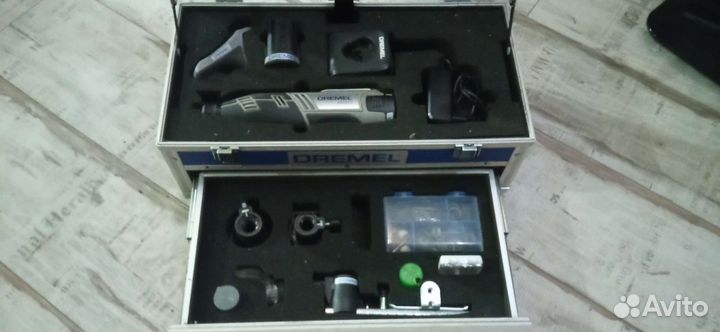 Dremel 8220