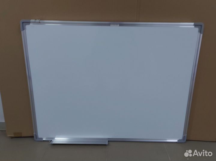 Магнитно-маркерная доска 60*80 см новая