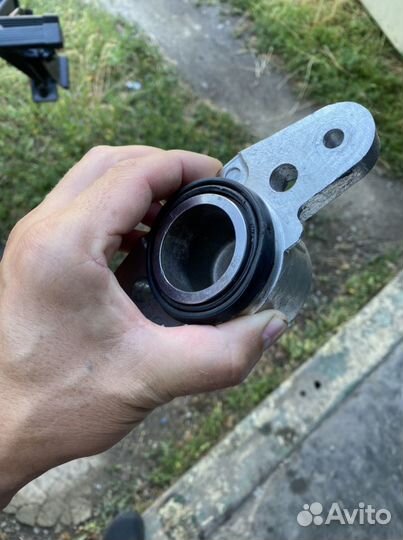 Суппорт левый LADA priora