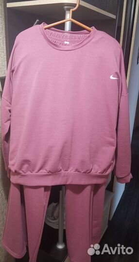 Костюм спортивный